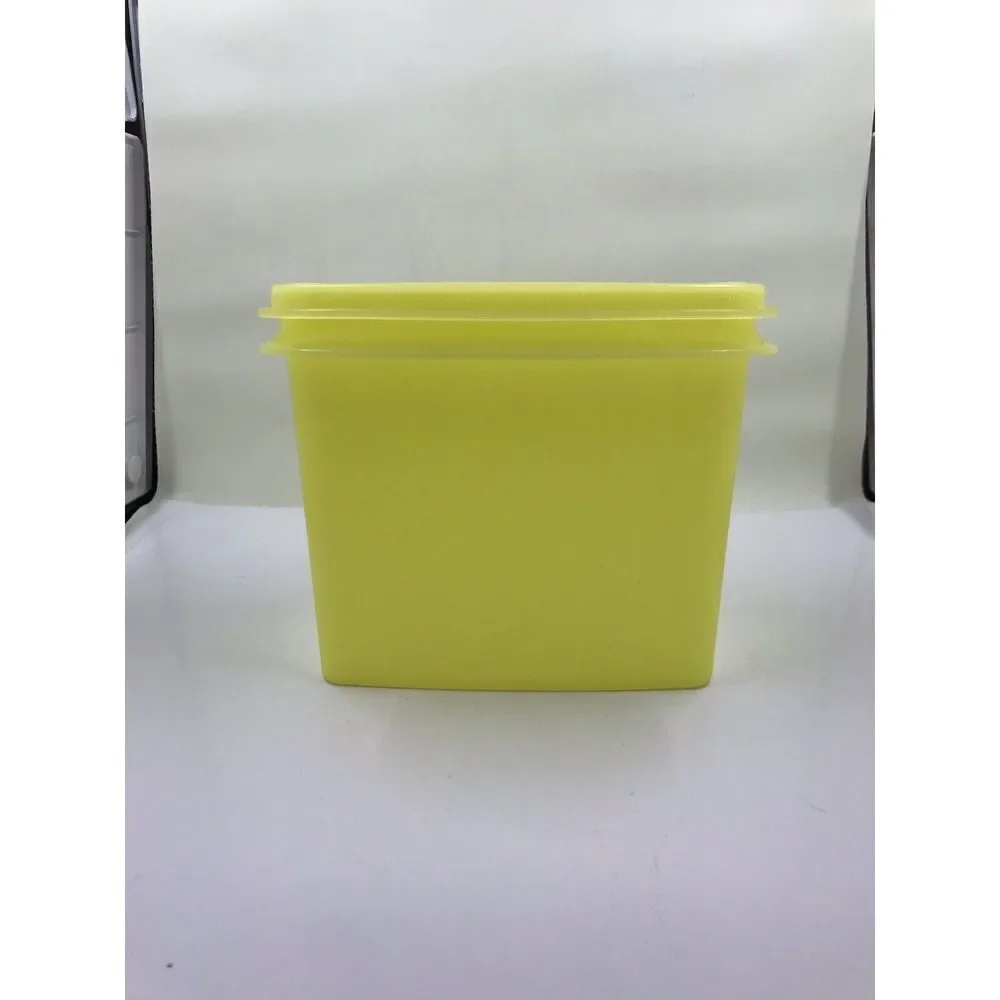 Tupperware 1243-3 Yellow Shelf Saver 2 Storage Containers With Lids Vintage